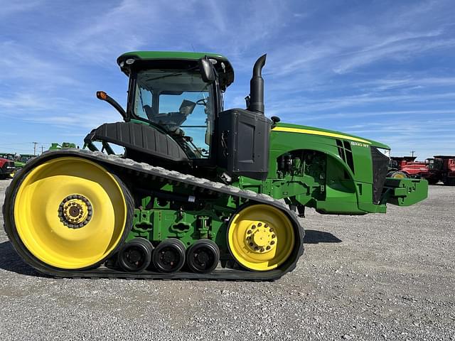 Image of John Deere 8320RT equipment image 3