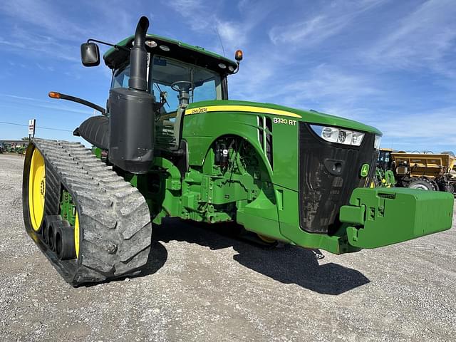 Image of John Deere 8320RT equipment image 1