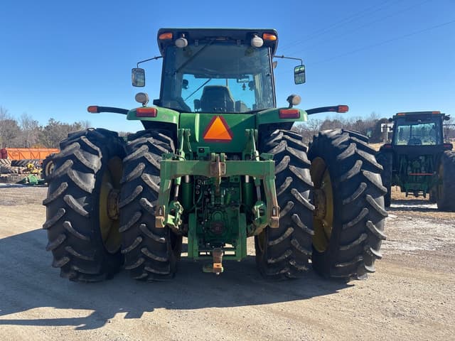 Image of John Deere 8330 equipment image 3