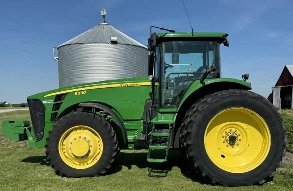 Image of John Deere 8330 Primary image