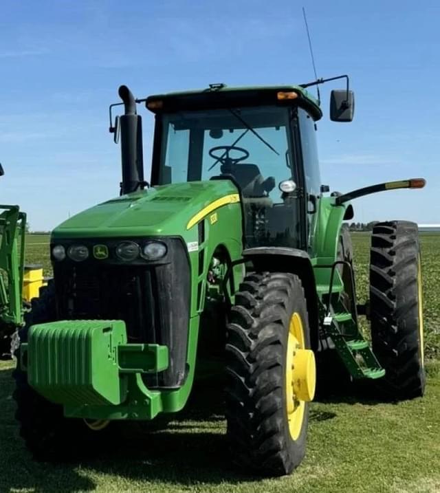 Image of John Deere 8330 equipment image 3