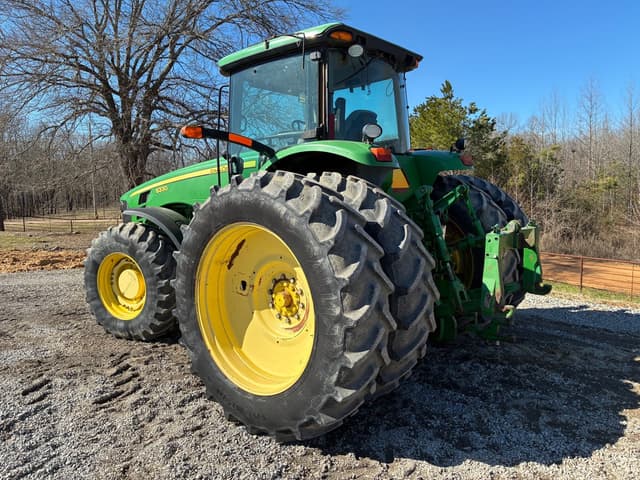 Image of John Deere 8330 equipment image 4