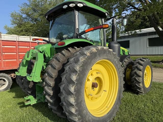 Image of John Deere 8335R equipment image 3