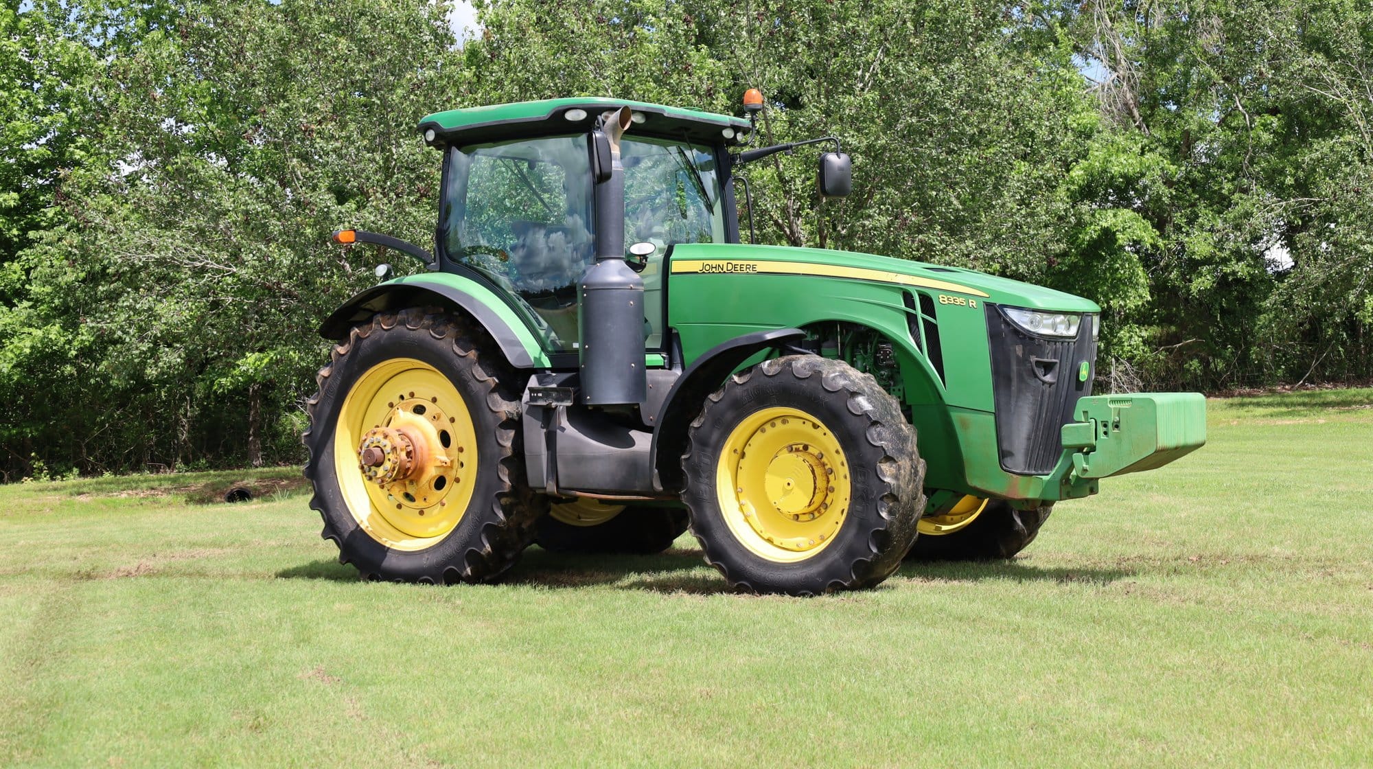 John Deere 8335R Equipment Image0