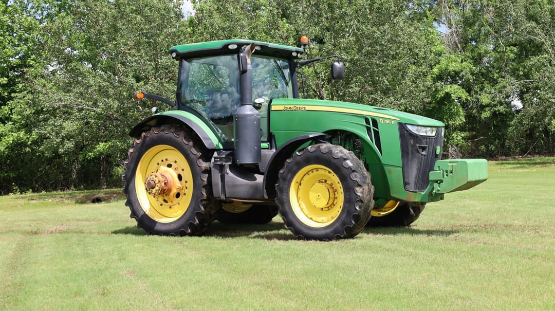 Image of John Deere 8335R Primary image