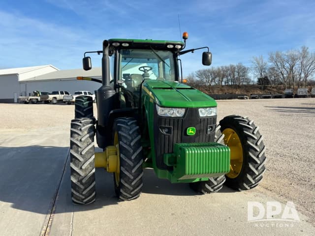 Image of John Deere 8335R equipment image 4
