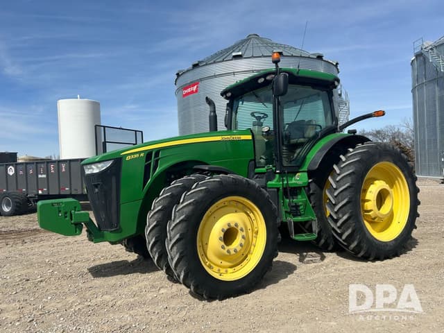 Image of John Deere 8335R equipment image 2