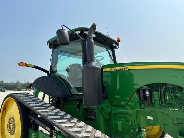 Image of John Deere 8335RT equipment image 1