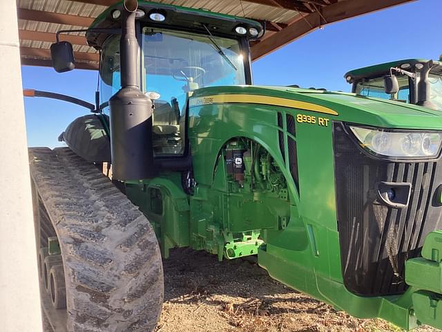 Image of John Deere 8335RT equipment image 2