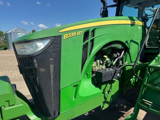 Image of John Deere 8335RT equipment image 1