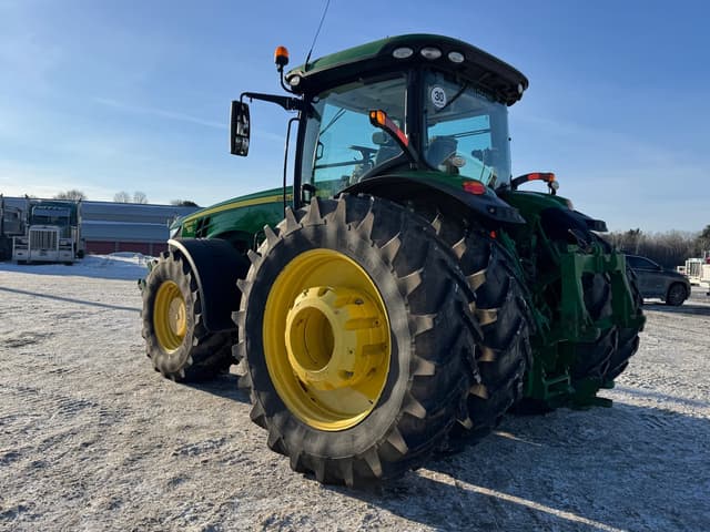 Image of John Deere 8345R equipment image 2