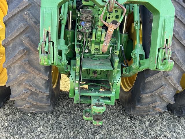 Image of John Deere 8345R equipment image 4