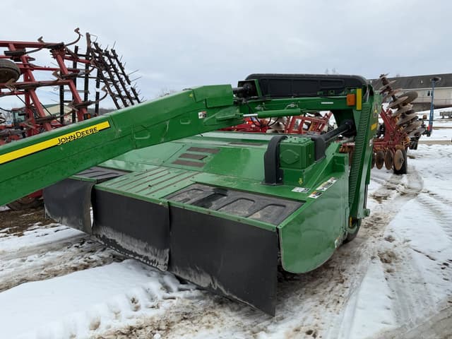 Image of John Deere 835 equipment image 4