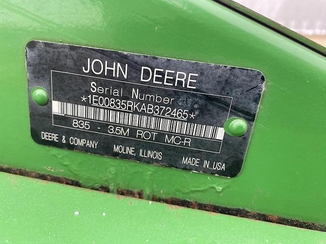 Image of John Deere 835 equipment image 2