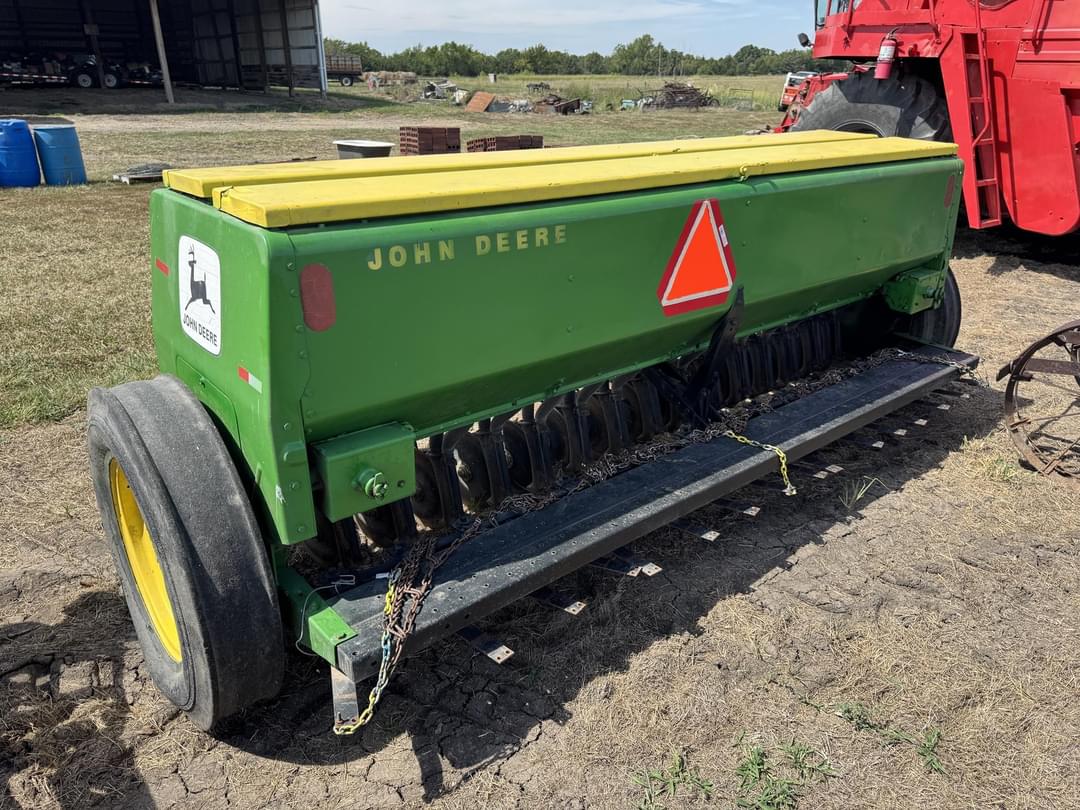 Image of John Deere 8350 Image 1