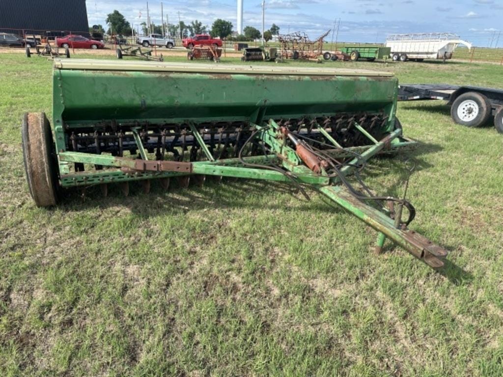 Main image John Deere 8350
