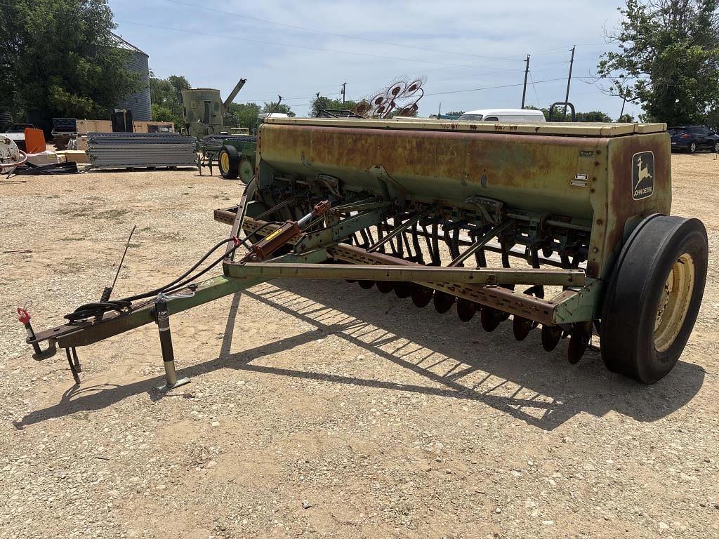 Image of John Deere 8350 Primary image