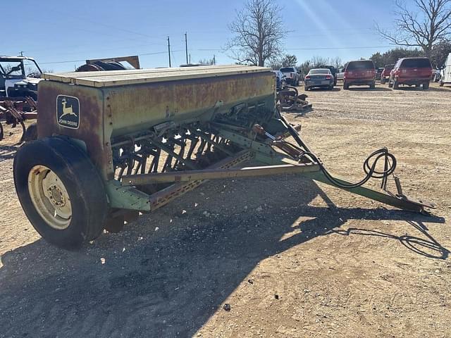 Image of John Deere 8350 equipment image 4