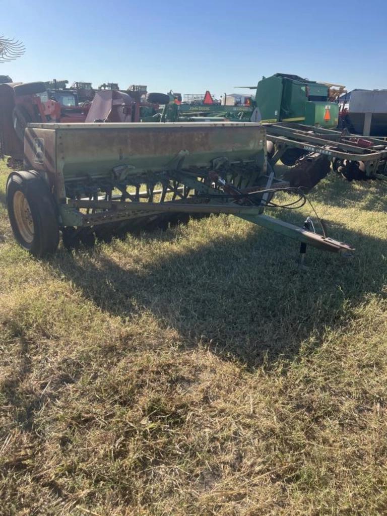 Image of John Deere 8350 Primary image