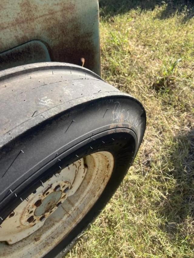 Image of John Deere 8350 equipment image 4