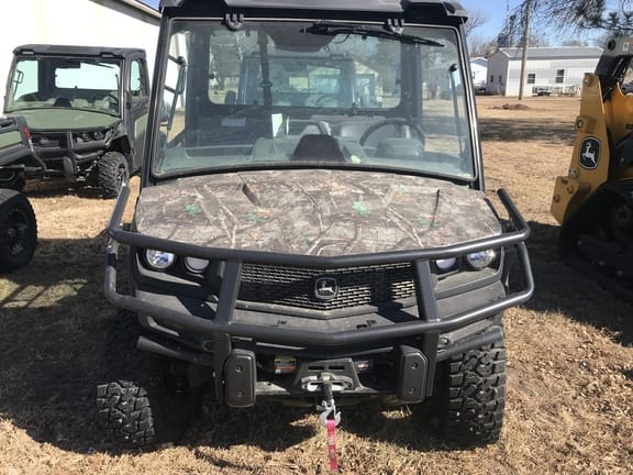 2023 John Deere XUV 835M Equipment Image0