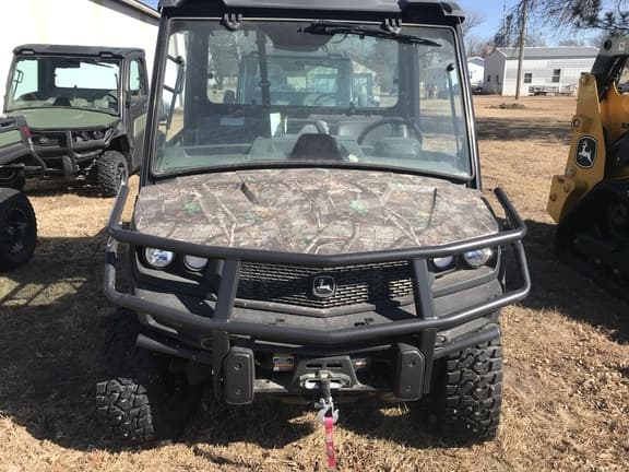 Image of John Deere XUV 835M equipment image 1