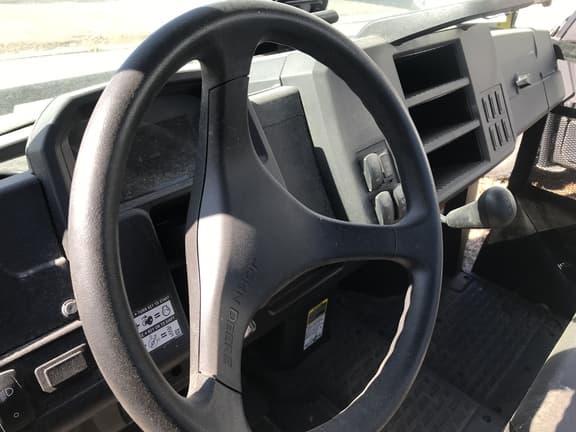 Image of John Deere XUV 835M equipment image 1