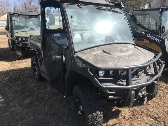 Image of John Deere XUV 835M equipment image 4