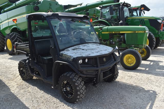 Image of John Deere XUV 835M equipment image 2
