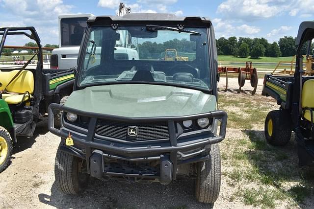 Image of John Deere XUV 835M equipment image 1