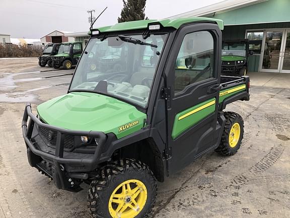 Image of John Deere XUV 835R Primary image