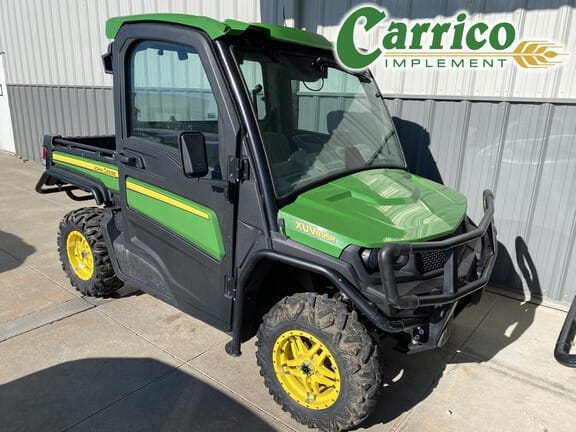 2018 John Deere XUV 835R Equipment Image0