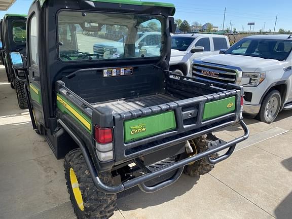 Image of John Deere XUV 835R equipment image 3