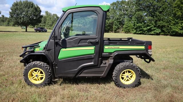 Image of John Deere XUV 835R equipment image 2