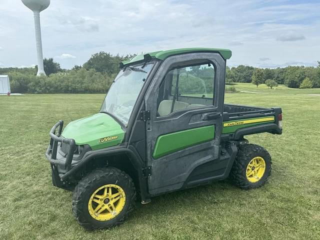 Image of John Deere XUV 835R equipment image 1