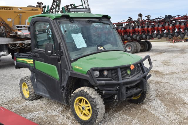 Image of John Deere XUV 835R equipment image 3