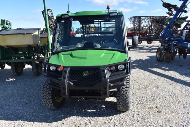 Image of John Deere XUV 835R equipment image 2