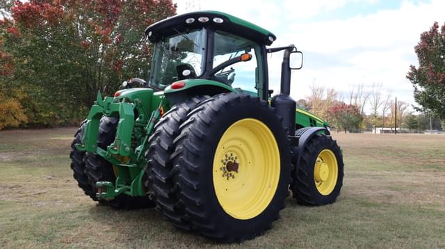 Image of John Deere 8360R equipment image 2