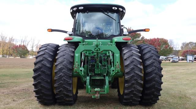 Image of John Deere 8360R equipment image 3