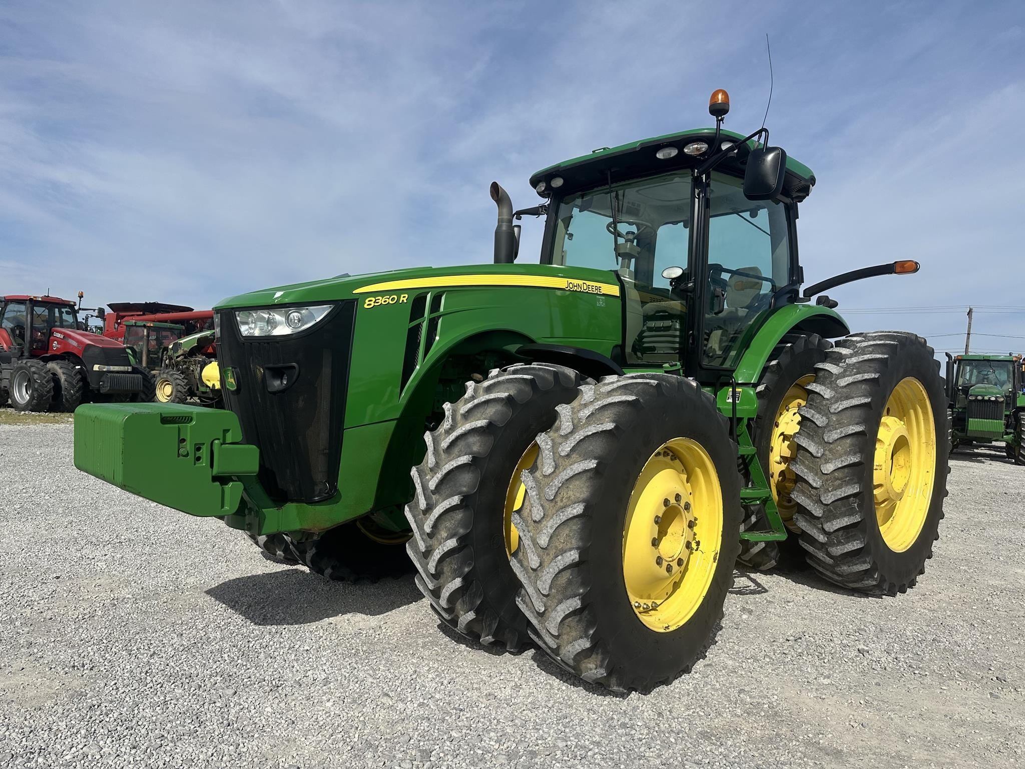John Deere 8360R Equipment Image0