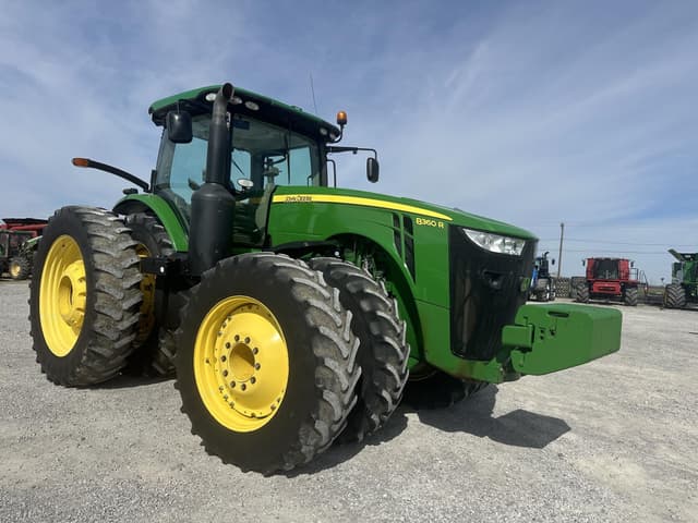 Image of John Deere 8360R equipment image 1