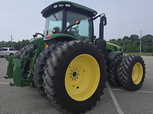 Image of John Deere 8360R equipment image 2