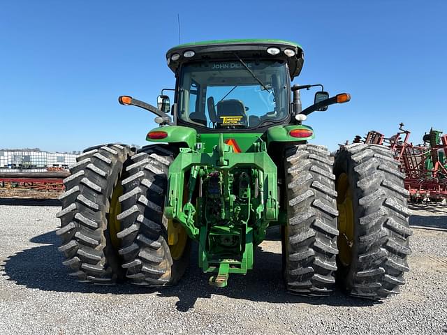 Image of John Deere 8360R equipment image 3