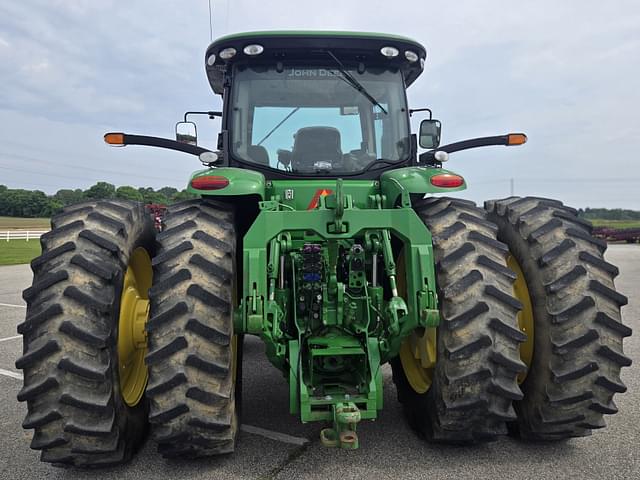 Image of John Deere 8360R equipment image 3