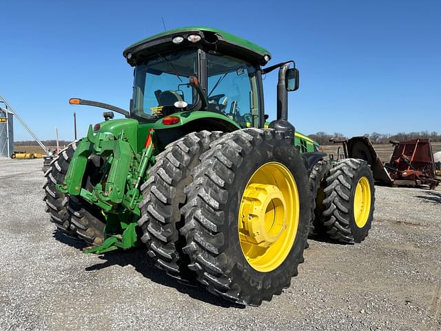 Image of John Deere 8360R equipment image 2