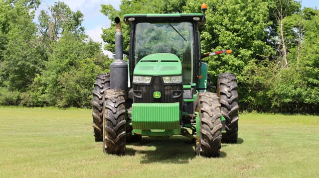 Image of John Deere 8360R equipment image 1