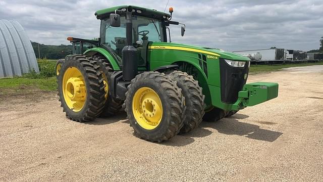 Image of John Deere 8360R equipment image 1