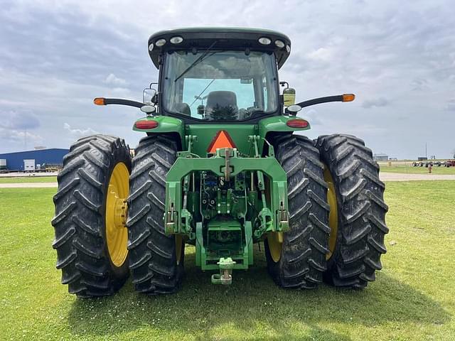 Image of John Deere 8360R equipment image 4