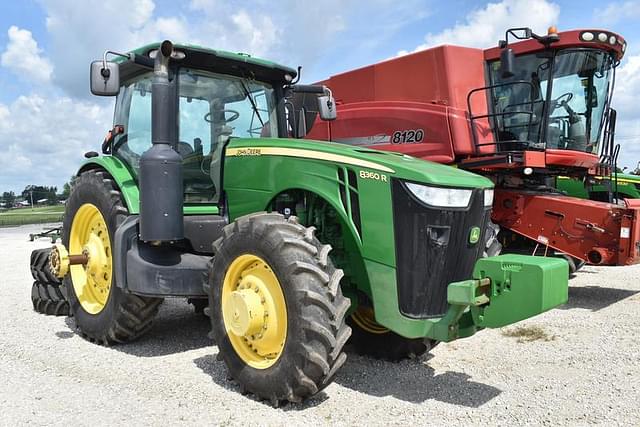 Image of John Deere 8360R equipment image 2