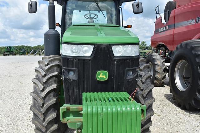 Image of John Deere 8360R equipment image 4